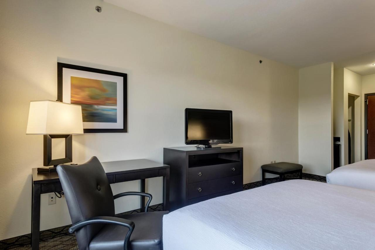 Holiday Inn Express And Suites Sikeston By Ihg Exterior photo