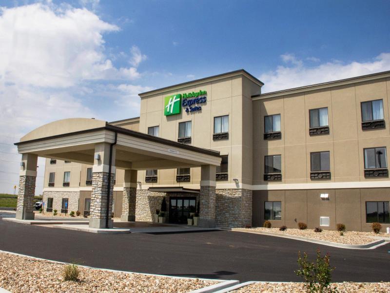 Holiday Inn Express And Suites Sikeston By Ihg Exterior photo