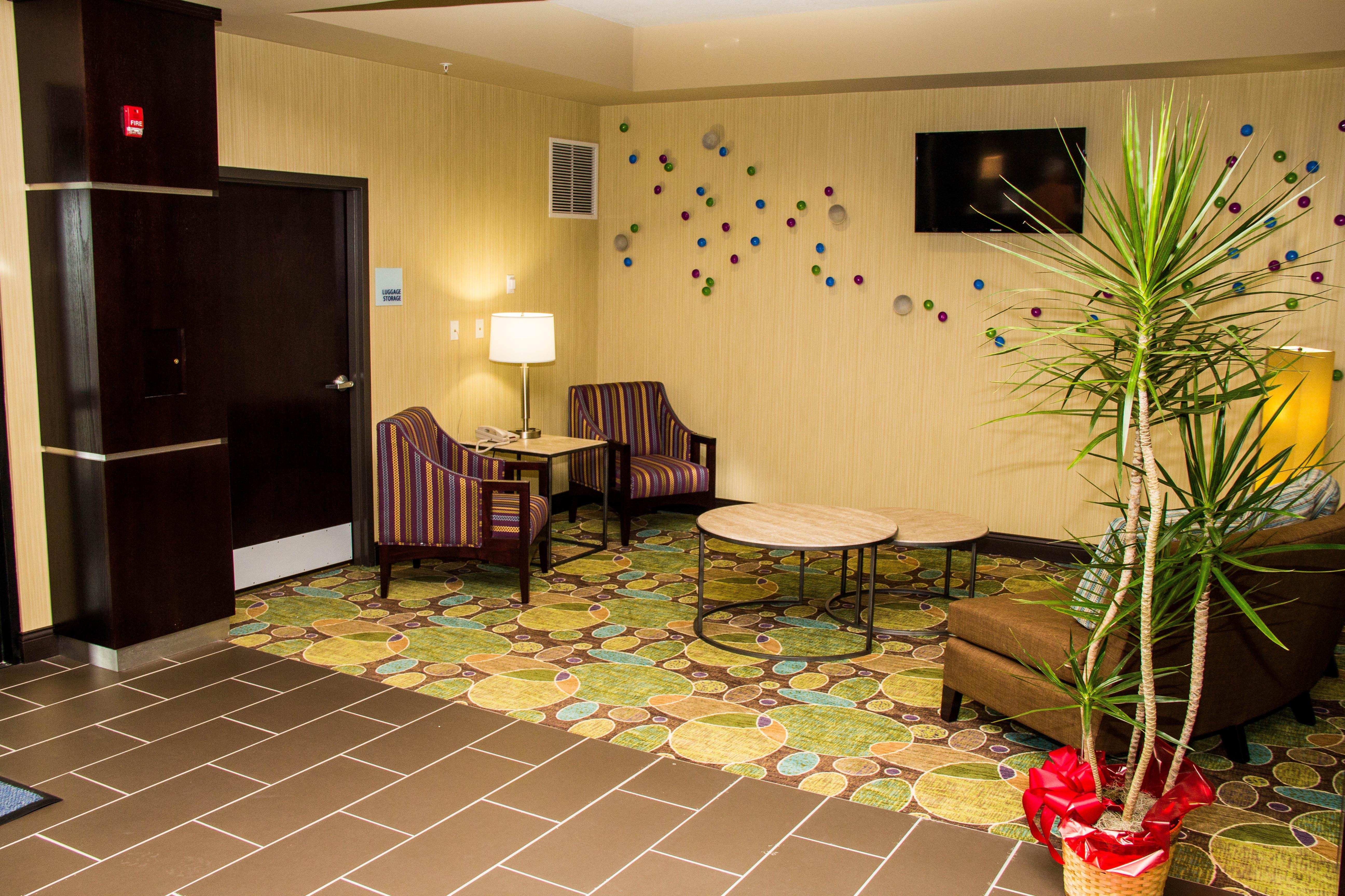 Holiday Inn Express And Suites Sikeston By Ihg Exterior photo