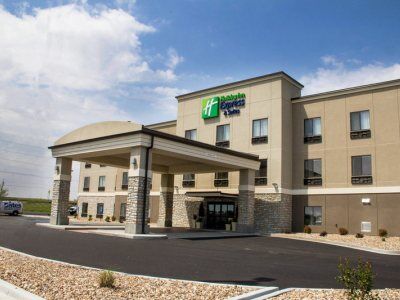 Holiday Inn Express And Suites Sikeston By Ihg Exterior photo